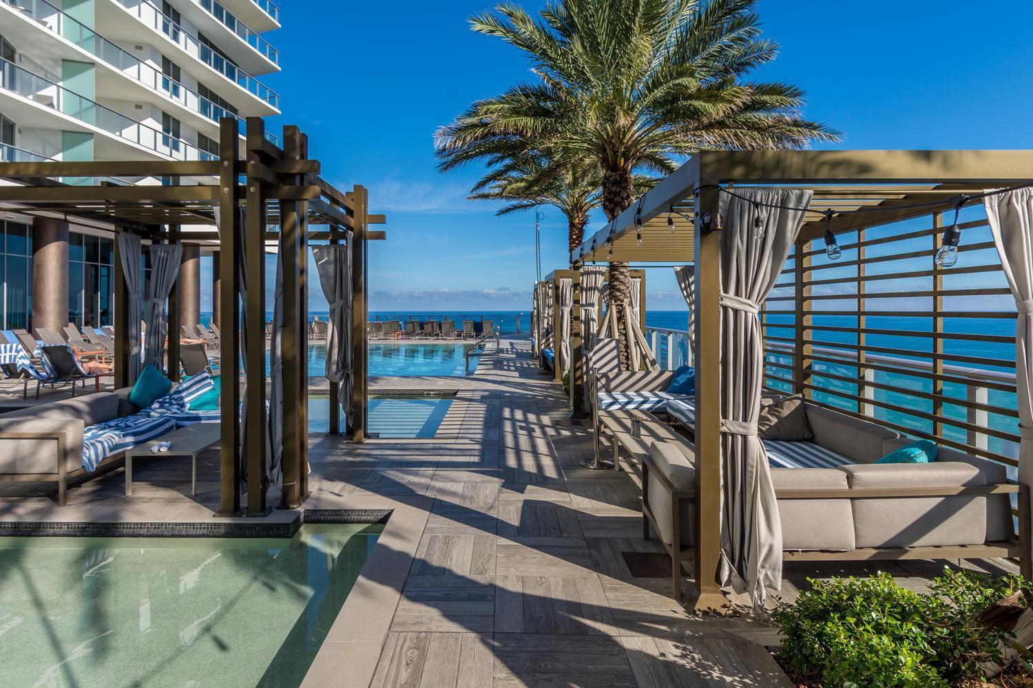 Wake Up To The Sound Of Waves In A Stylish Condo In A Luxury Resort Hollywood Ngoại thất bức ảnh