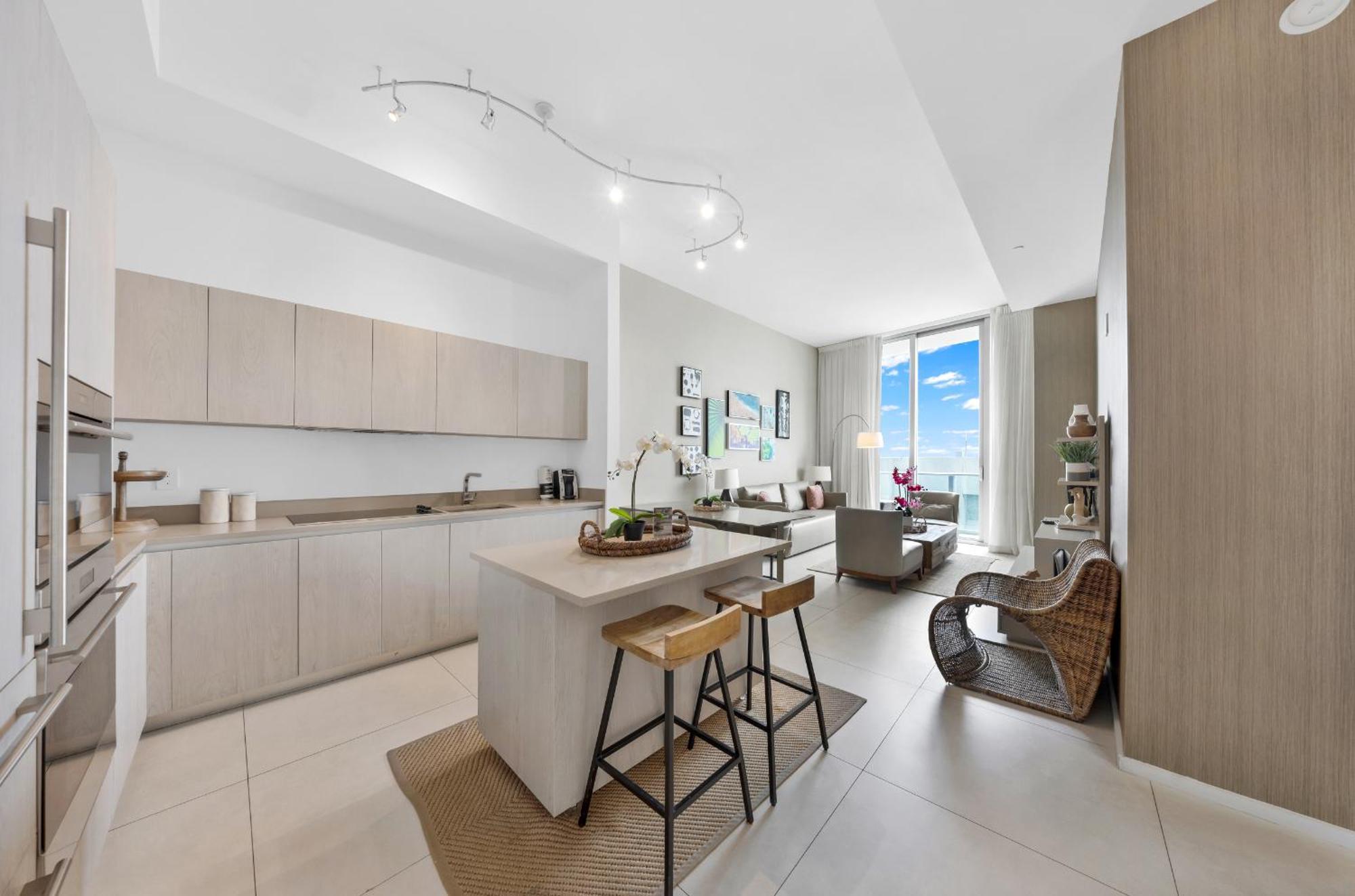 Wake Up To The Sound Of Waves In A Stylish Condo In A Luxury Resort Hollywood Ngoại thất bức ảnh