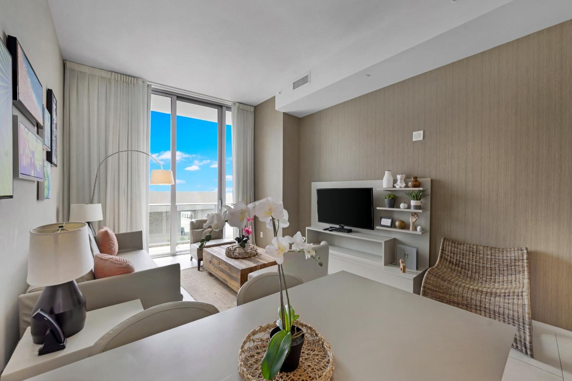 Wake Up To The Sound Of Waves In A Stylish Condo In A Luxury Resort Hollywood Ngoại thất bức ảnh