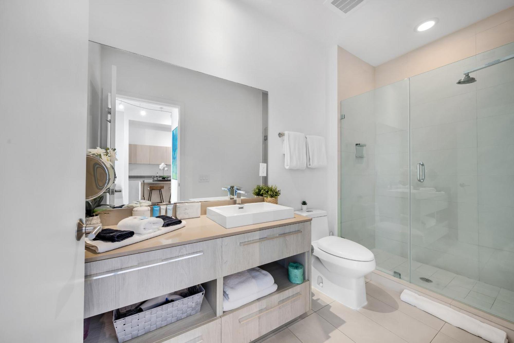 Wake Up To The Sound Of Waves In A Stylish Condo In A Luxury Resort Hollywood Ngoại thất bức ảnh