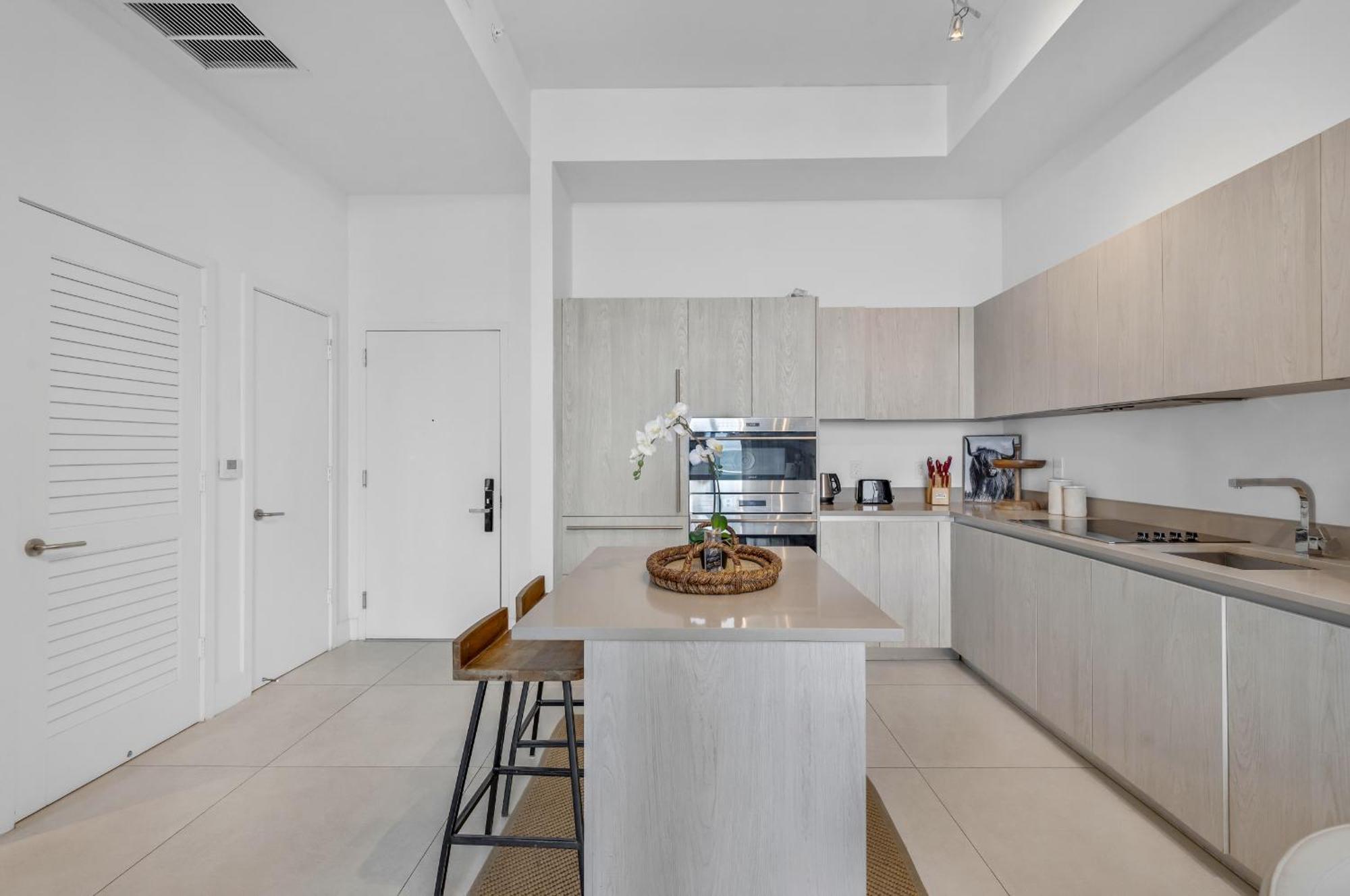 Wake Up To The Sound Of Waves In A Stylish Condo In A Luxury Resort Hollywood Ngoại thất bức ảnh